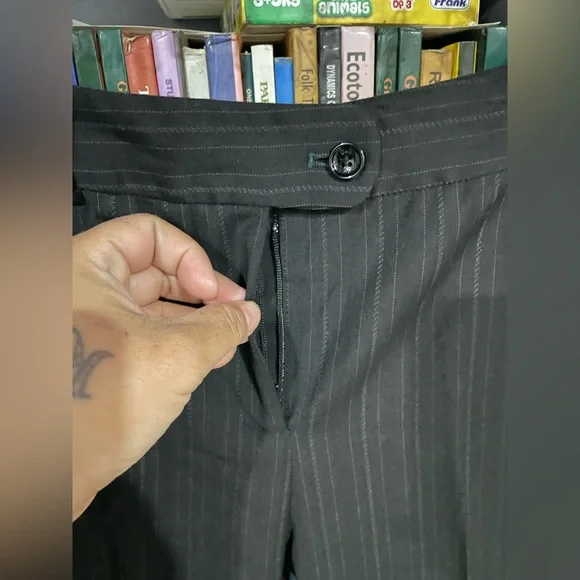 Authentic Dolce & Gabbana boot cut formal pant. Size waist 26. Used mildly. - Picture 7 of 11